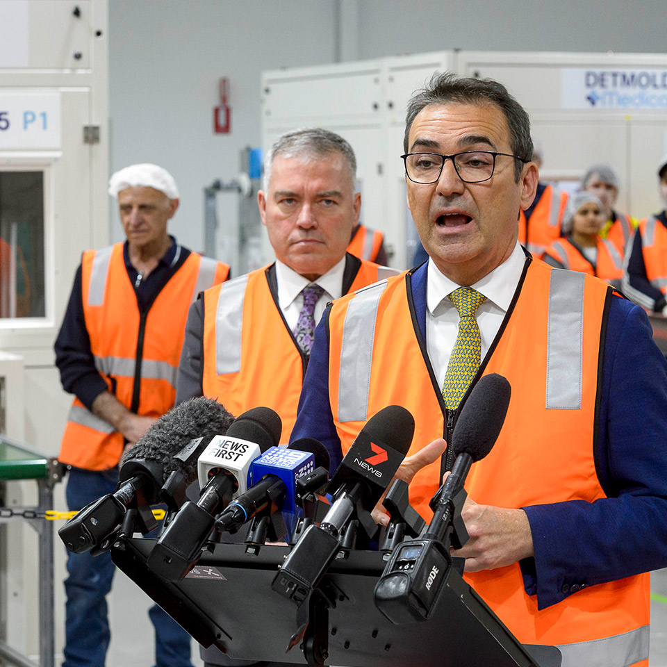 Image of Premier Steven Marshall at Detmold Medical facility