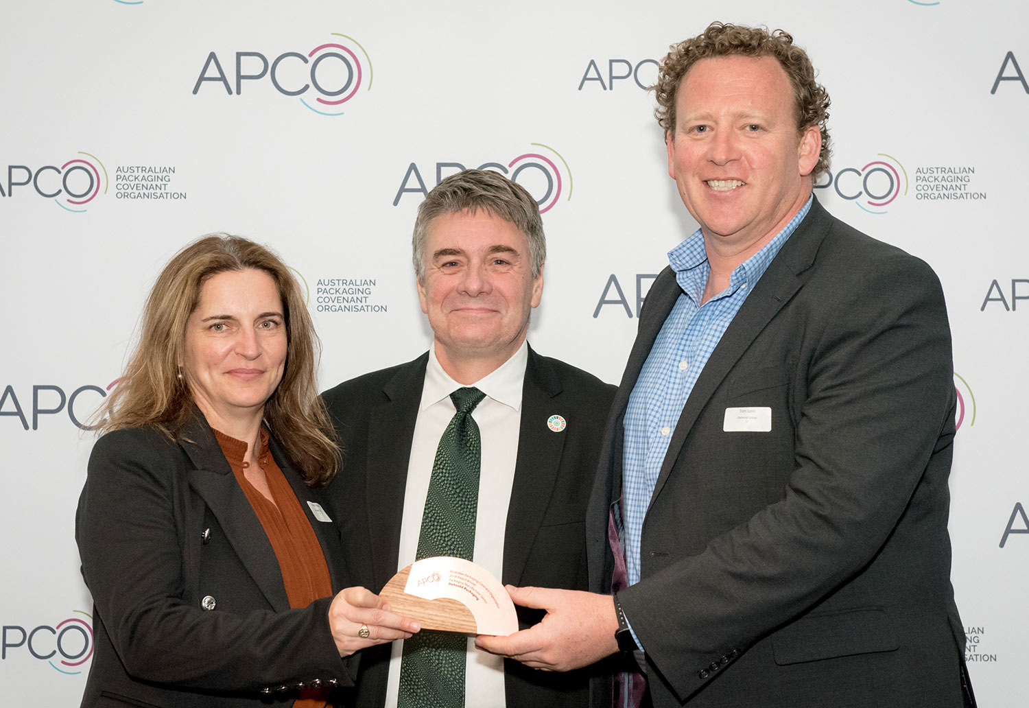 Detmold Group's Anna Falkiner, APCO Director Andrew Petersen, and Detmold Group's Tom Lunn at the APCO Awards 2019